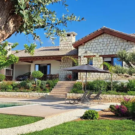 Stay Chrystallia Holiday Villa Anarita Exterior photo