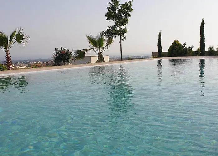 Stay Chrystallia Holiday Villa