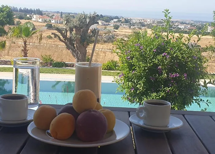 Stay Chrystallia Holiday Villa